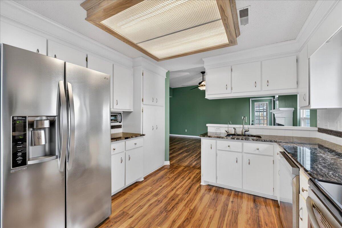 201 Ash Court Summerville, SC 29486 - Photo 13 of 54 14-Maddie Breggia - DSC04034