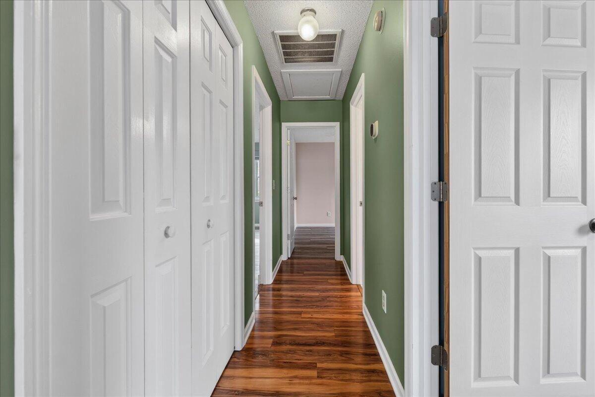 201 Ash Court Summerville, SC 29486 - Photo 19 of 54 20-Maddie Breggia - DSC04053