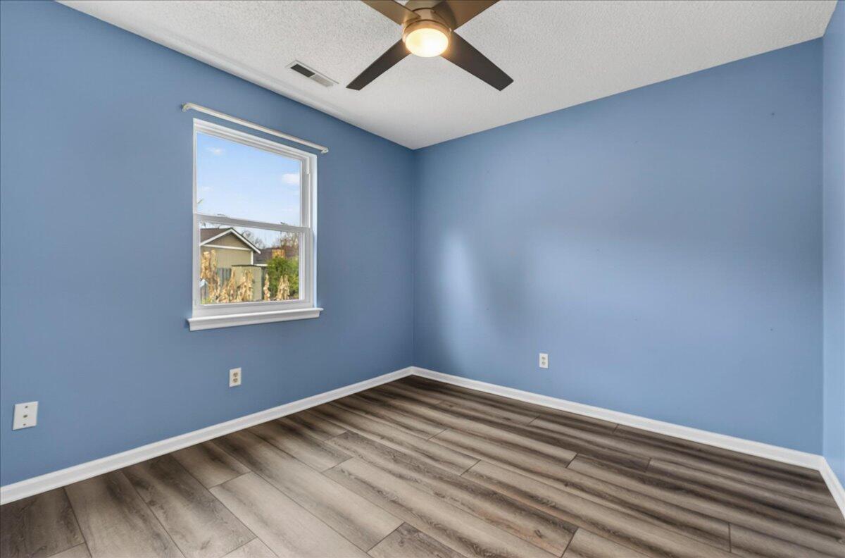 201 Ash Court Summerville, SC 29486 - Photo 20 of 54 21-Maddie Breggia - DSC04055