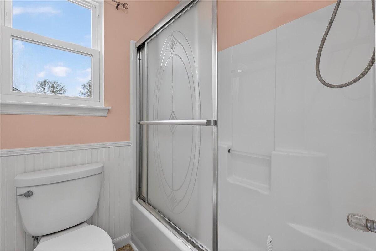 201 Ash Court Summerville, SC 29486 - Photo 23 of 54 24-Maddie Breggia - DSC04064