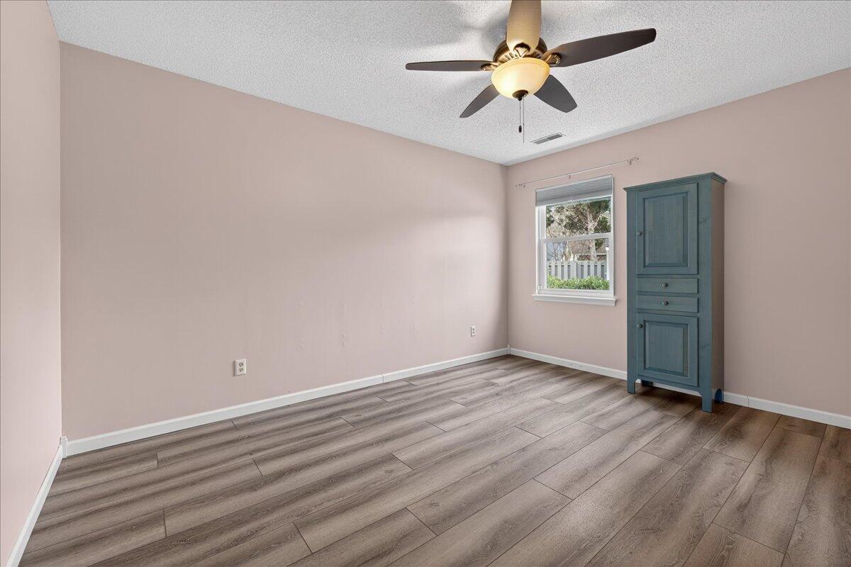 201 Ash Court Summerville, SC 29486 - Photo 24 of 54 25-Maddie Breggia - DSC04067