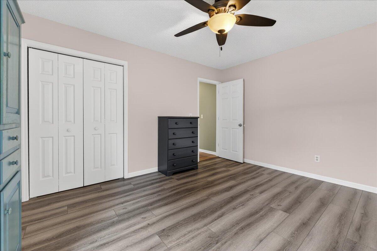 201 Ash Court Summerville, SC 29486 - Photo 25 of 54 26-Maddie Breggia - DSC04071