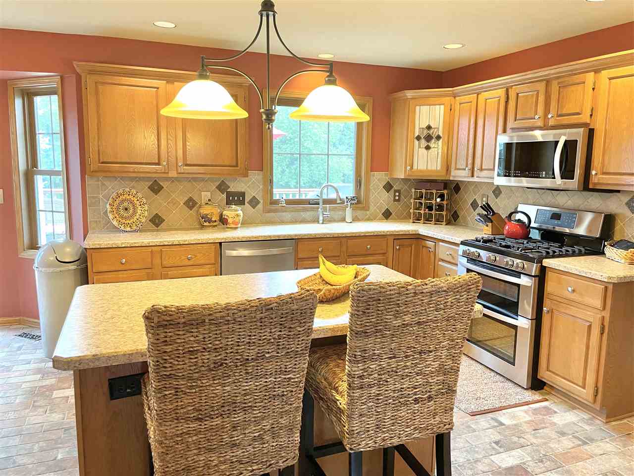 6895 Flower Hill Road Rockford, IL 61114 - Photo 5 of 24 Gallery Image 5