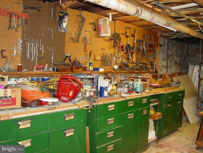 6011 Sycamore Road Baltimore, MD 21212 - Photo 20 of 25 workshop