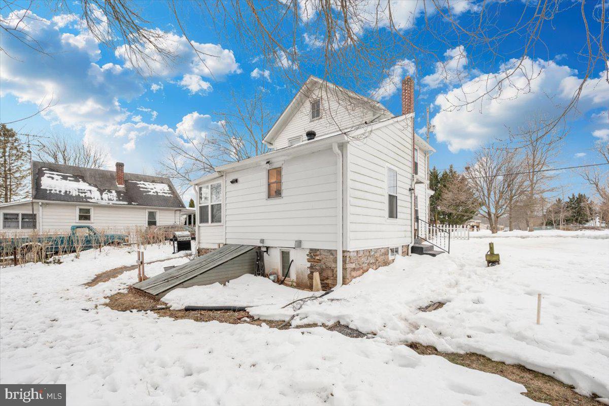 30 Tillie Town Road Biglerville, PA 17307 - Photo 32 of 44 a view of a yard with a snow