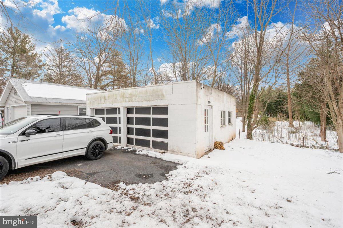 30 Tillie Town Road Biglerville, PA 17307 - Photo 38 of 44 a view of a house with a snow in the yard