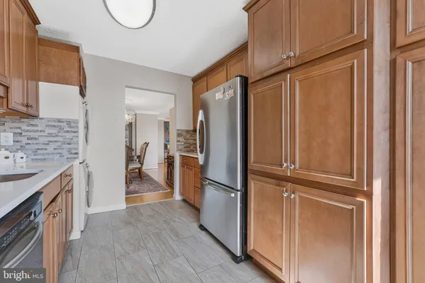 $3,300 | 1800 Old Meadow Road, Unit 713, McLean, VA 22102