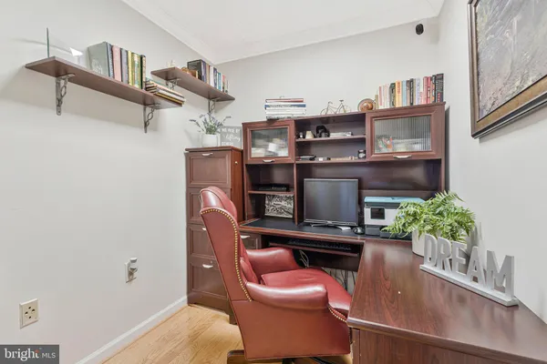 $3,300 | 1800 Old Meadow Road, Unit 713, McLean, VA 22102