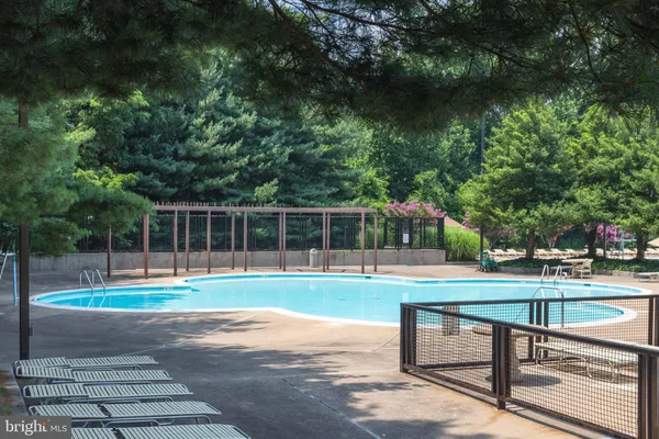 $3,300 | 1800 Old Meadow Road, Unit 713, McLean, VA 22102