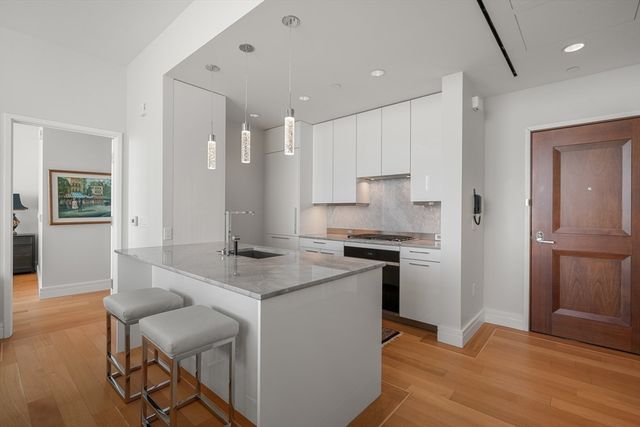 $3,990,000 | 1 Dalton Street, Unit 4204, Boston, MA 02115