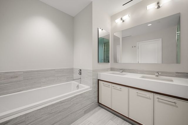 $3,990,000 | 1 Dalton Street, Unit 4204, Boston, MA 02115