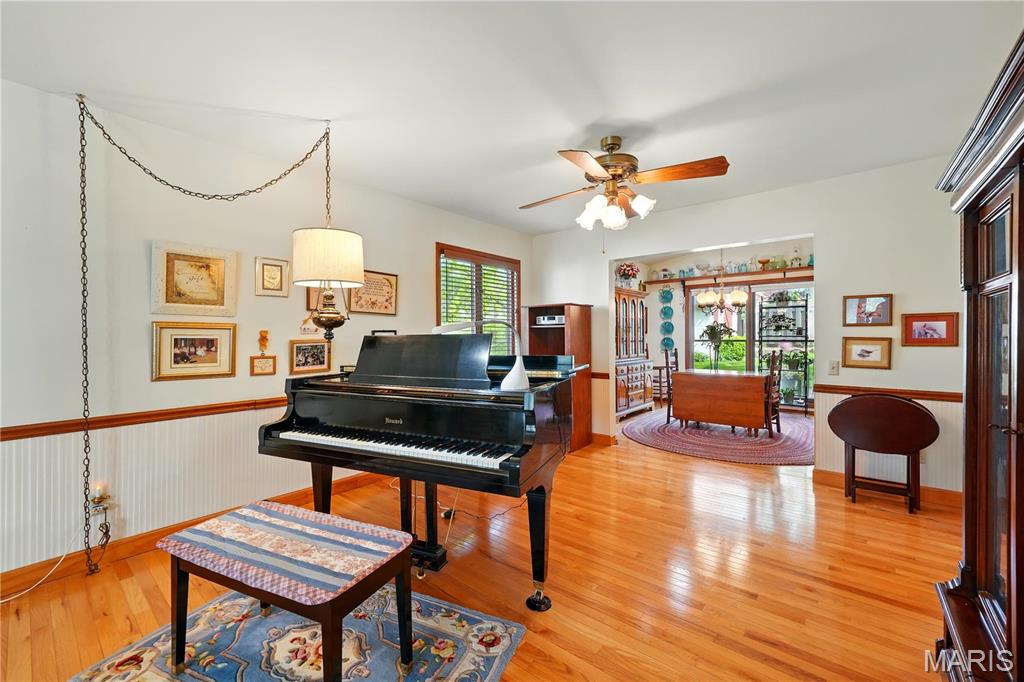 425 Melanie Meadows Lane Ballwin, MO 63021 - Photo 5 of 26