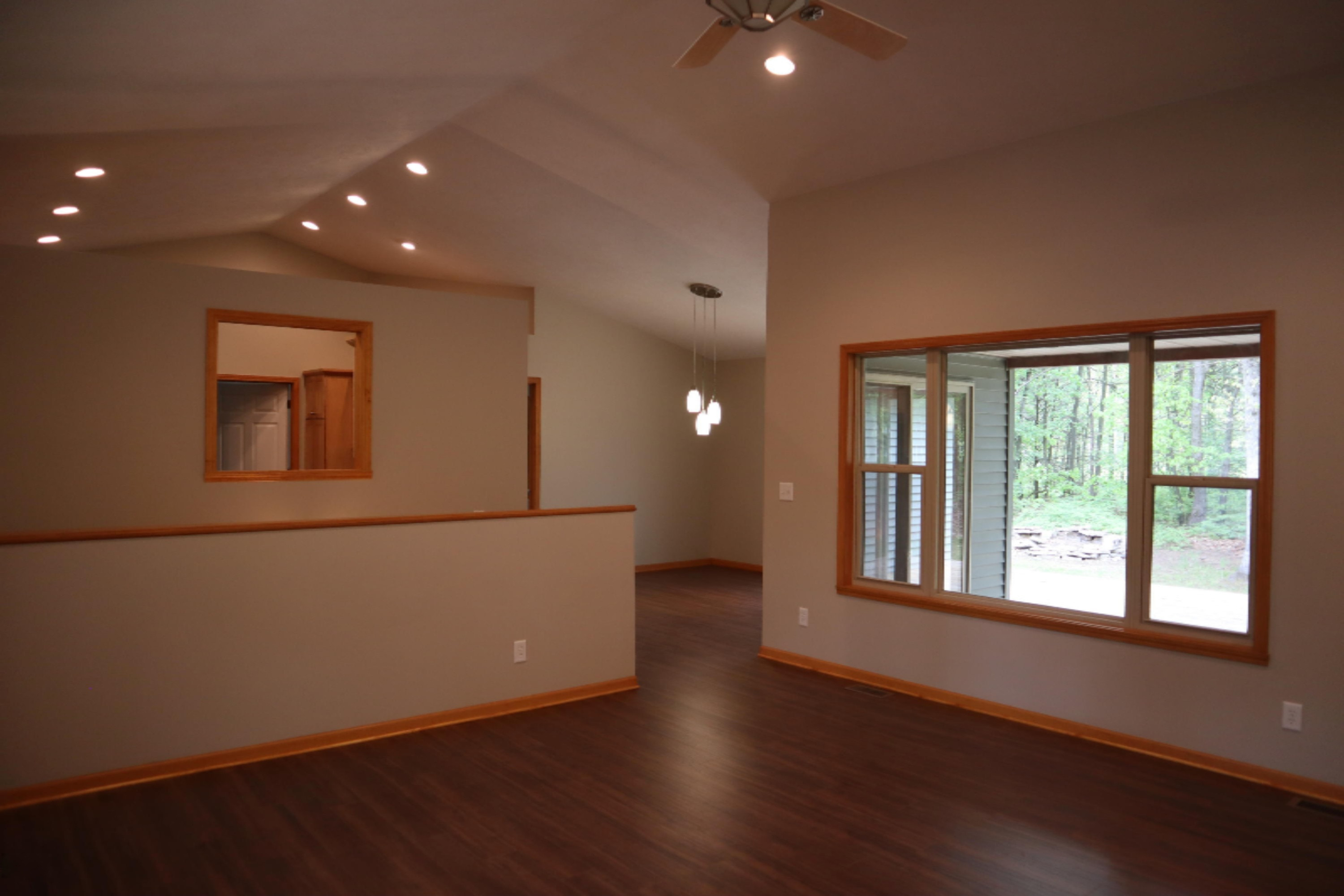 416 East River Road Muskegon, MI 49445 - Photo 3 of 24 IMG_1856
