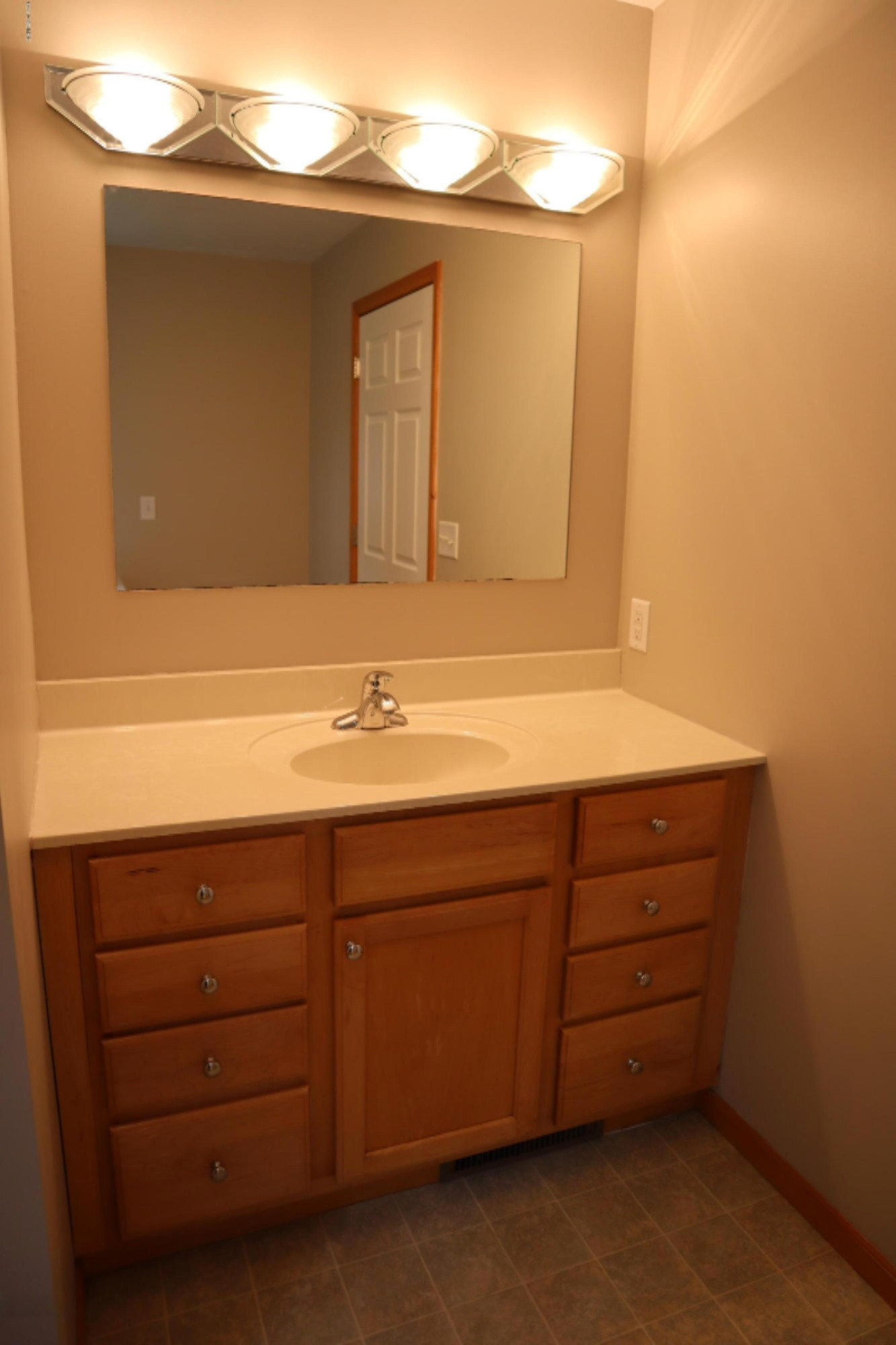 416 East River Road Muskegon, MI 49445 - Photo 10 of 24 IMG_1837