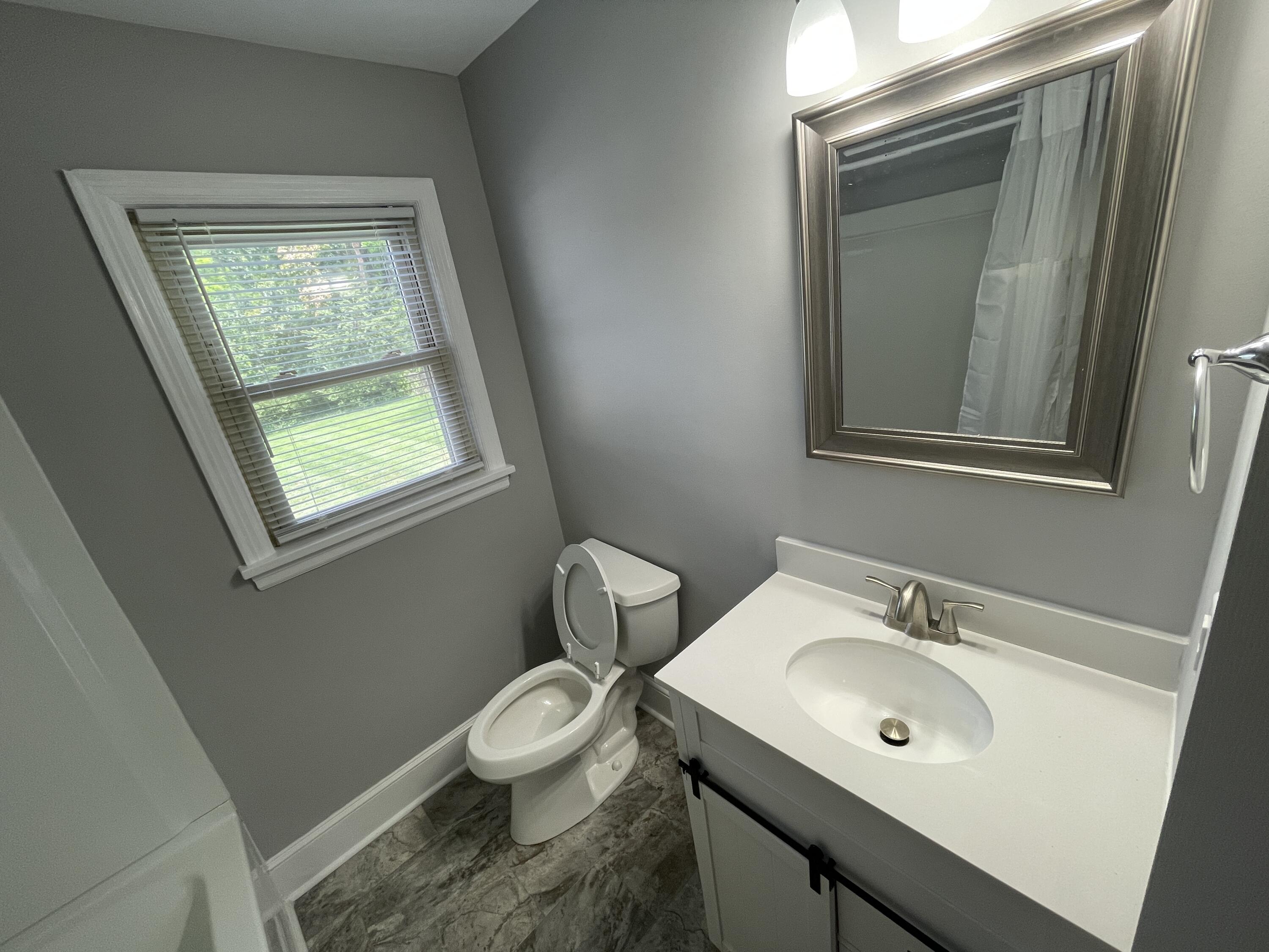 1657 Reece Road Salem, VA 24153 - Photo 15 of 22 IMG_2075