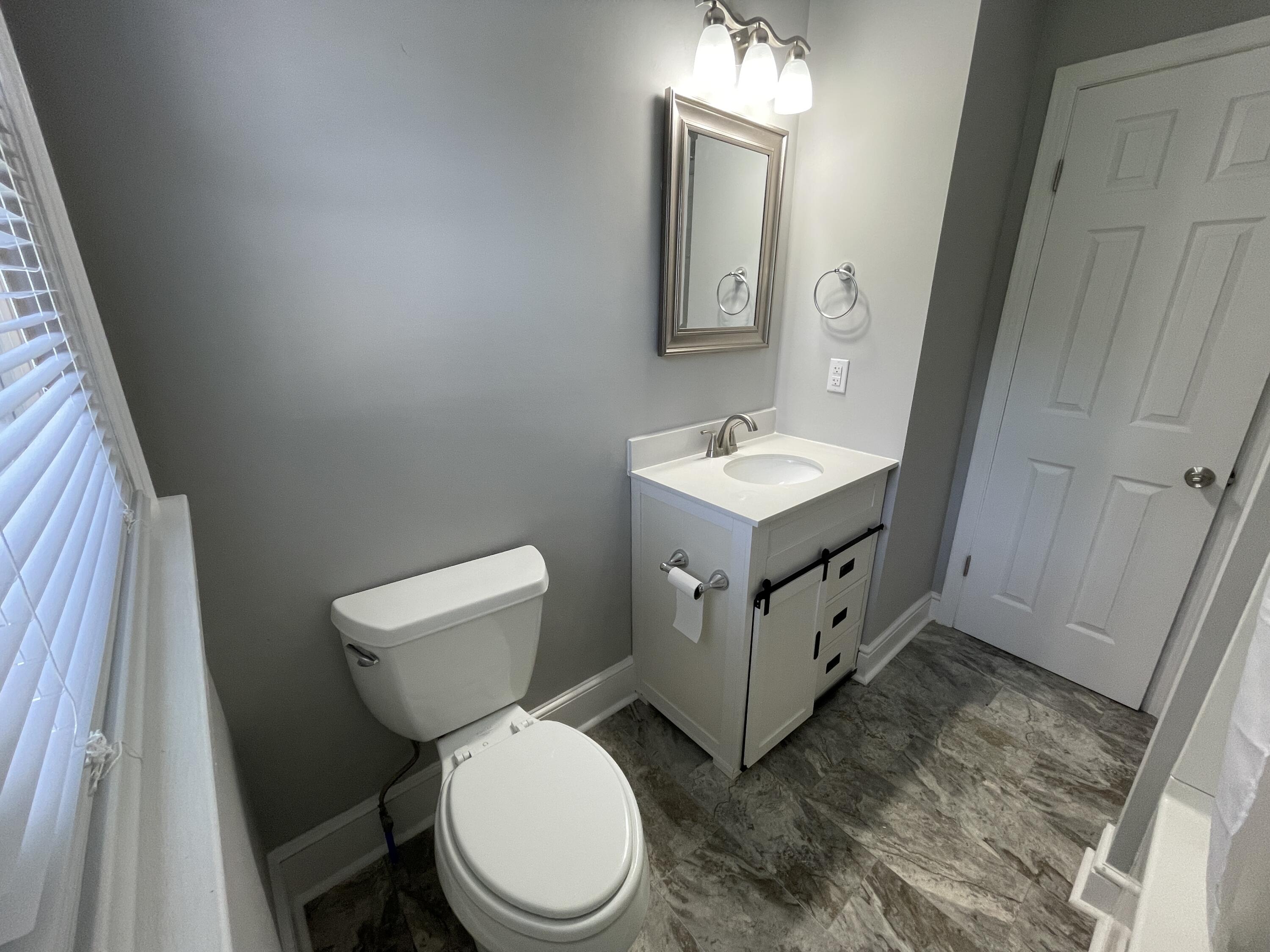 1657 Reece Road Salem, VA 24153 - Photo 16 of 22 IMG_2076