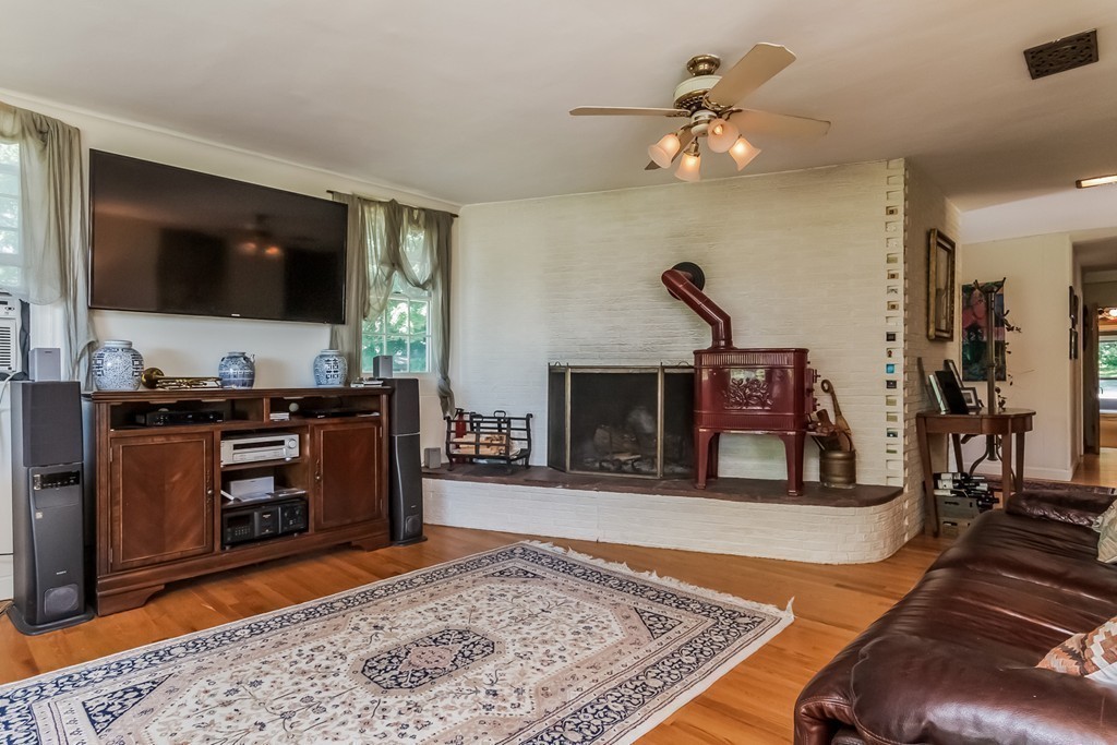63 Long Hill Road Groton, MA 01450 - Photo 9 of 30