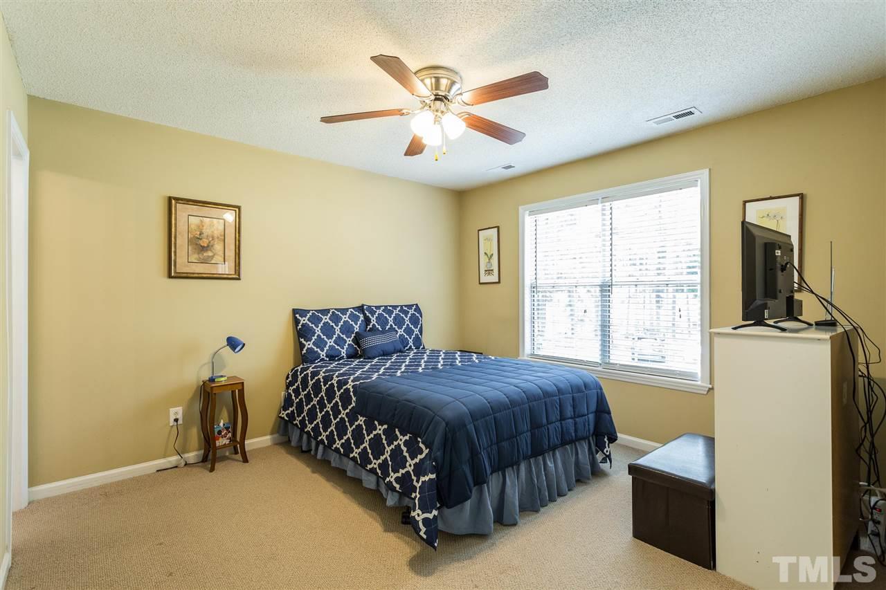 5541 Fieldcross Court Raleigh, NC 27610 - Photo 21 of 25 Gallery Image 21