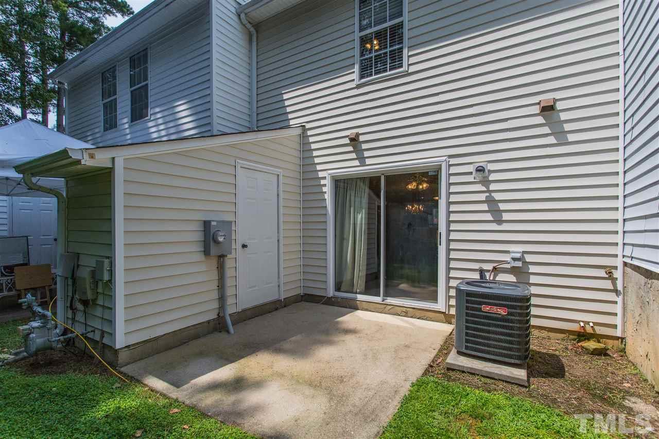 5541 Fieldcross Court Raleigh, NC 27610 - Photo 5 of 25 Gallery Image 5