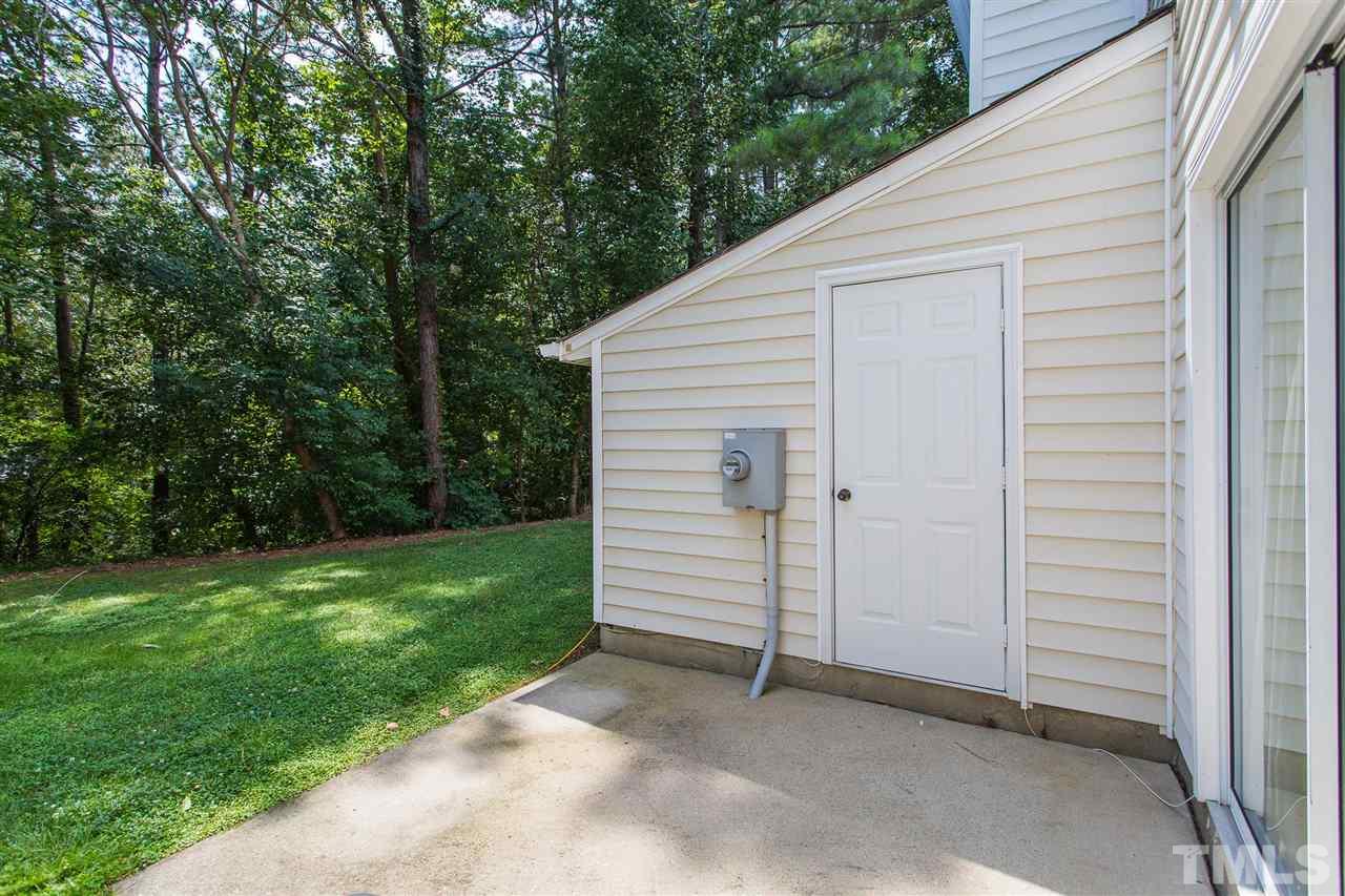5541 Fieldcross Court Raleigh, NC 27610 - Photo 6 of 25 Gallery Image 6