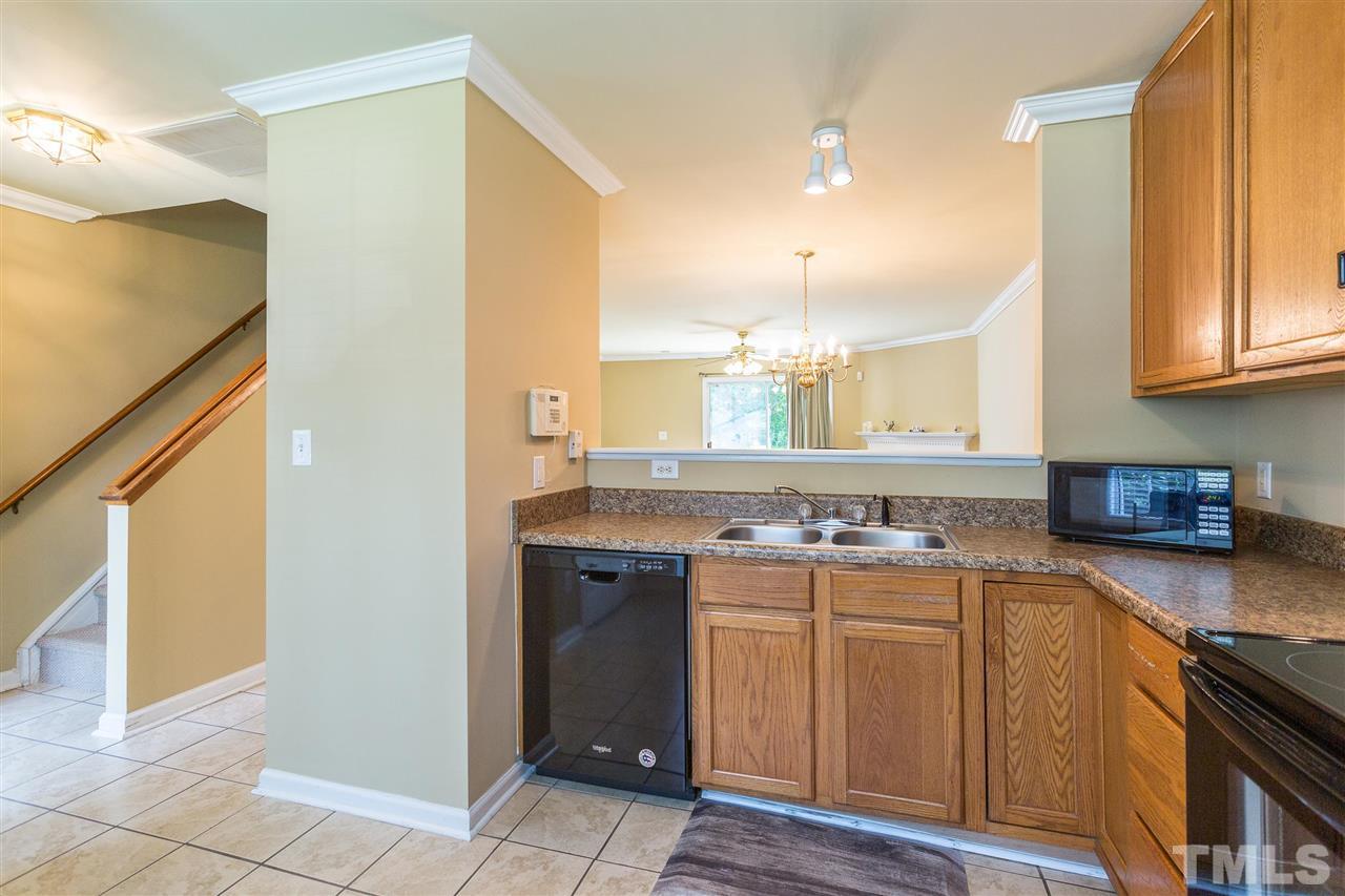 5541 Fieldcross Court Raleigh, NC 27610 - Photo 10 of 25 Gallery Image 10
