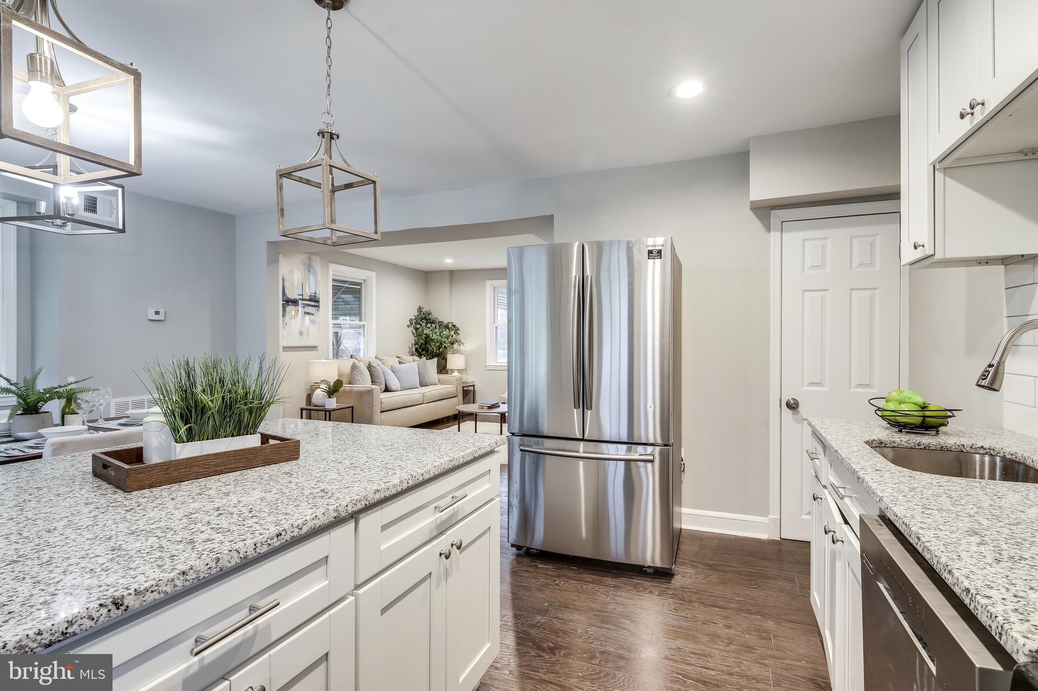 724 Wicklow Road Baltimore, MD 21229 - Photo 6 of 28 Stainless Steel Appliances