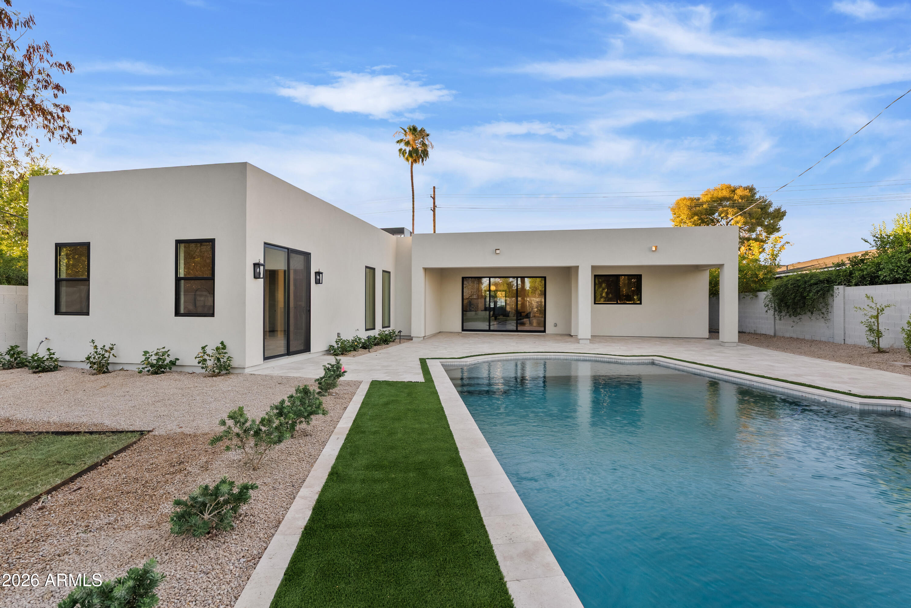 4035 East Osborn Road Phoenix, AZ 85018 - Photo 3 of 63 DSC07666