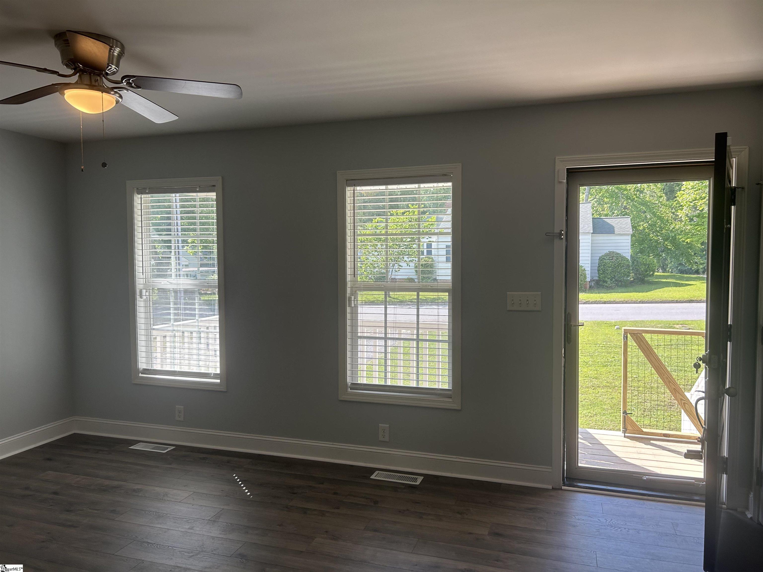 306 Shands Street Clinton, SC 29325 - Photo 15 of 41