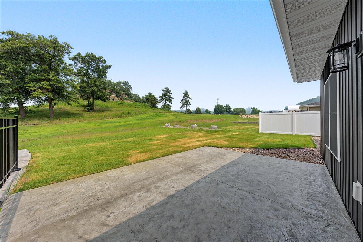 W7674 Castle Mound Road Holmen, WI 54636 - Photo 40 of 55 25-DSC09488