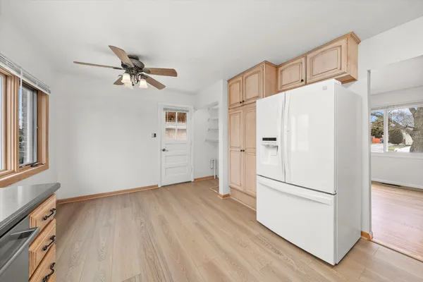 $284,900 | 8719 Olympic Drive, Bridgeview, IL 60455