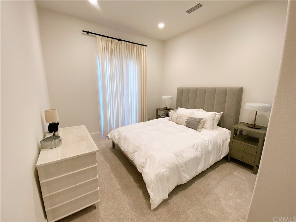 85 Rockinghorse Irvine, CA 92602 - Photo 13 of 33 Bedroom 4 on main floor