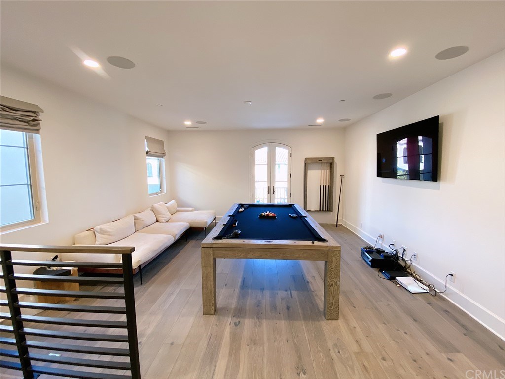 85 Rockinghorse Irvine, CA 92602 - Photo 17 of 33 Family room (game room) on second floor