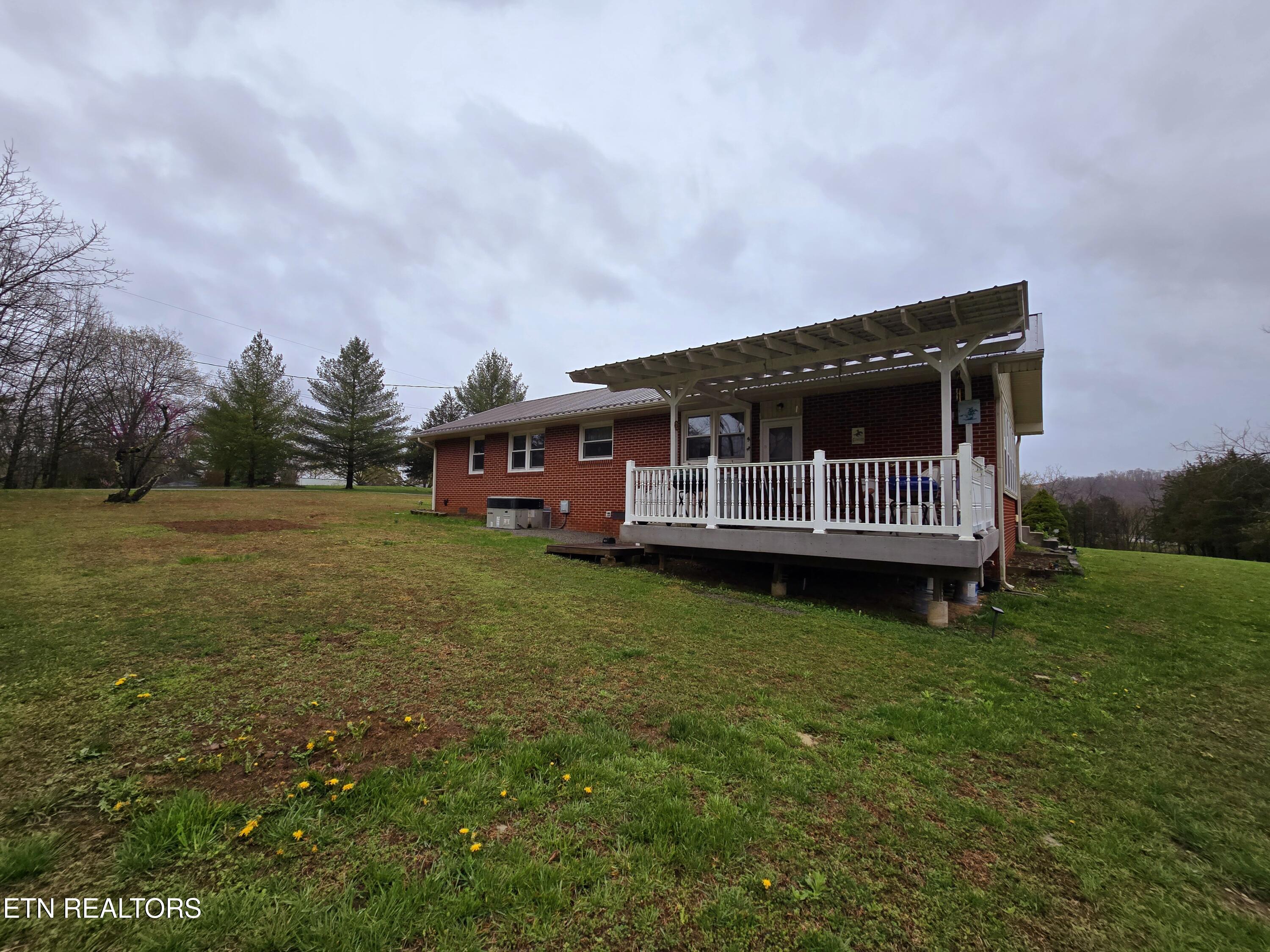 165 Golf Course Road Ewing, VA 24248 - Photo 3 of 27 20250331_134211