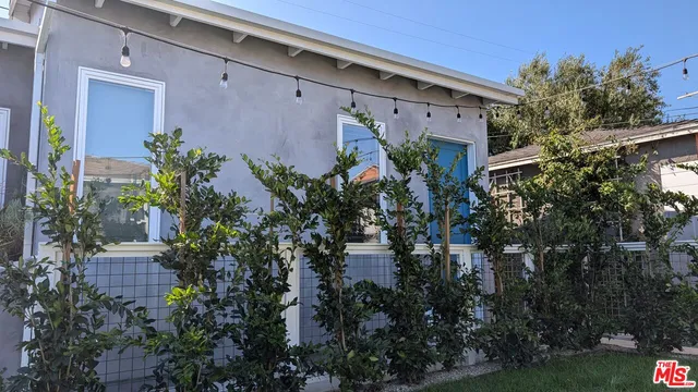 $2,895 | 7851 Airlane Avenue, Los Angeles, CA 90045