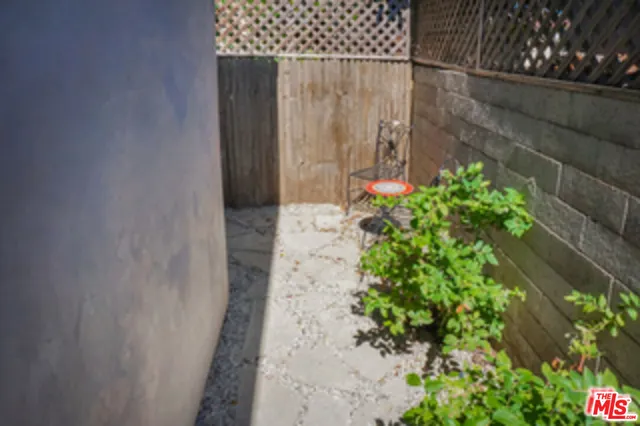 $2,895 | 7851 Airlane Avenue, Los Angeles, CA 90045