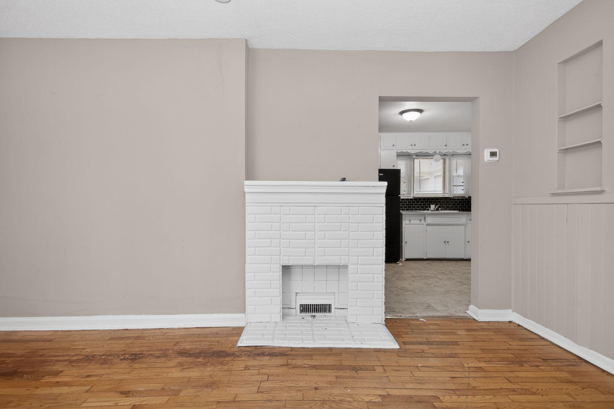 3956 North 75th Street Milwaukee, WI 53216 - Photo 6 of 30 11_3956_N_75th_St_Milwaukee_WI_53216-Liv