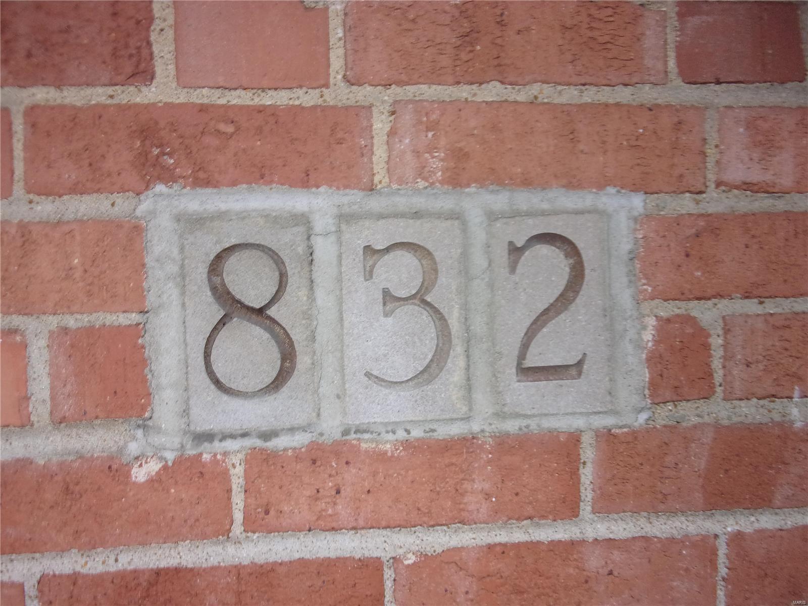 830 Chain Of Rocks Drive St. Louis, MO 63137 - Photo 3 of 4 Gallery Image 3