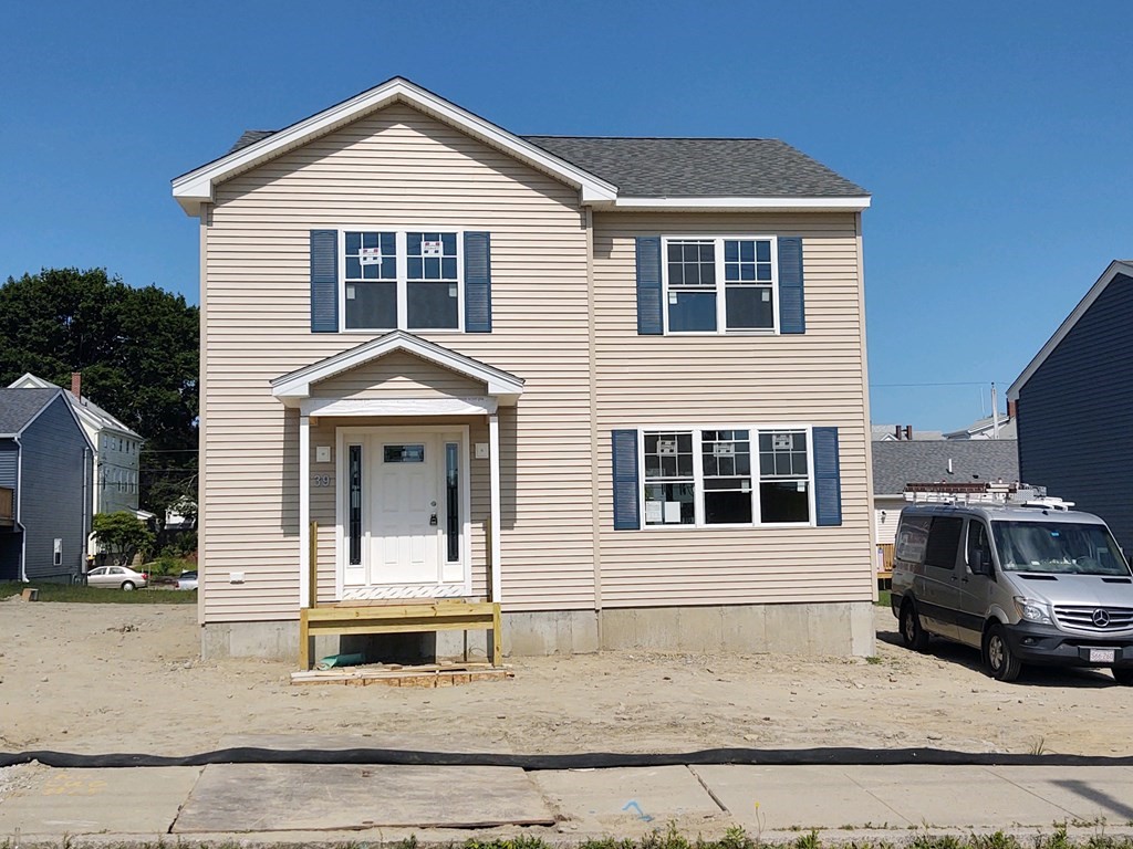 39 Pulaski Street Fall River, MA 02721 - Photo 1 of 5
