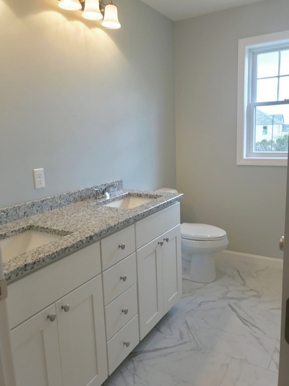 39 Pulaski Street Fall River, MA 02721 - Photo 5 of 5