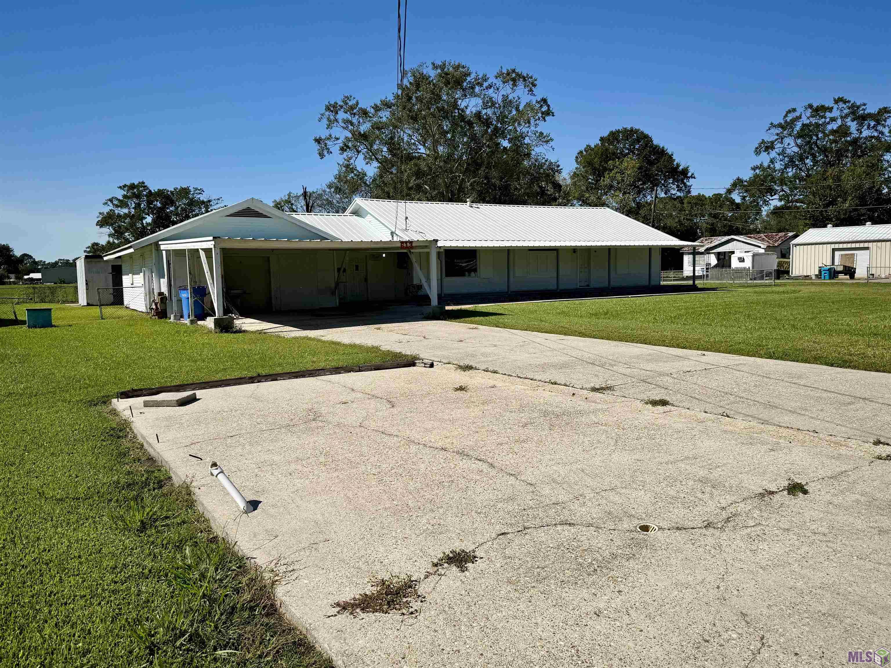 613 Hamm Street Franklin, LA 70538 - Photo 3 of 22