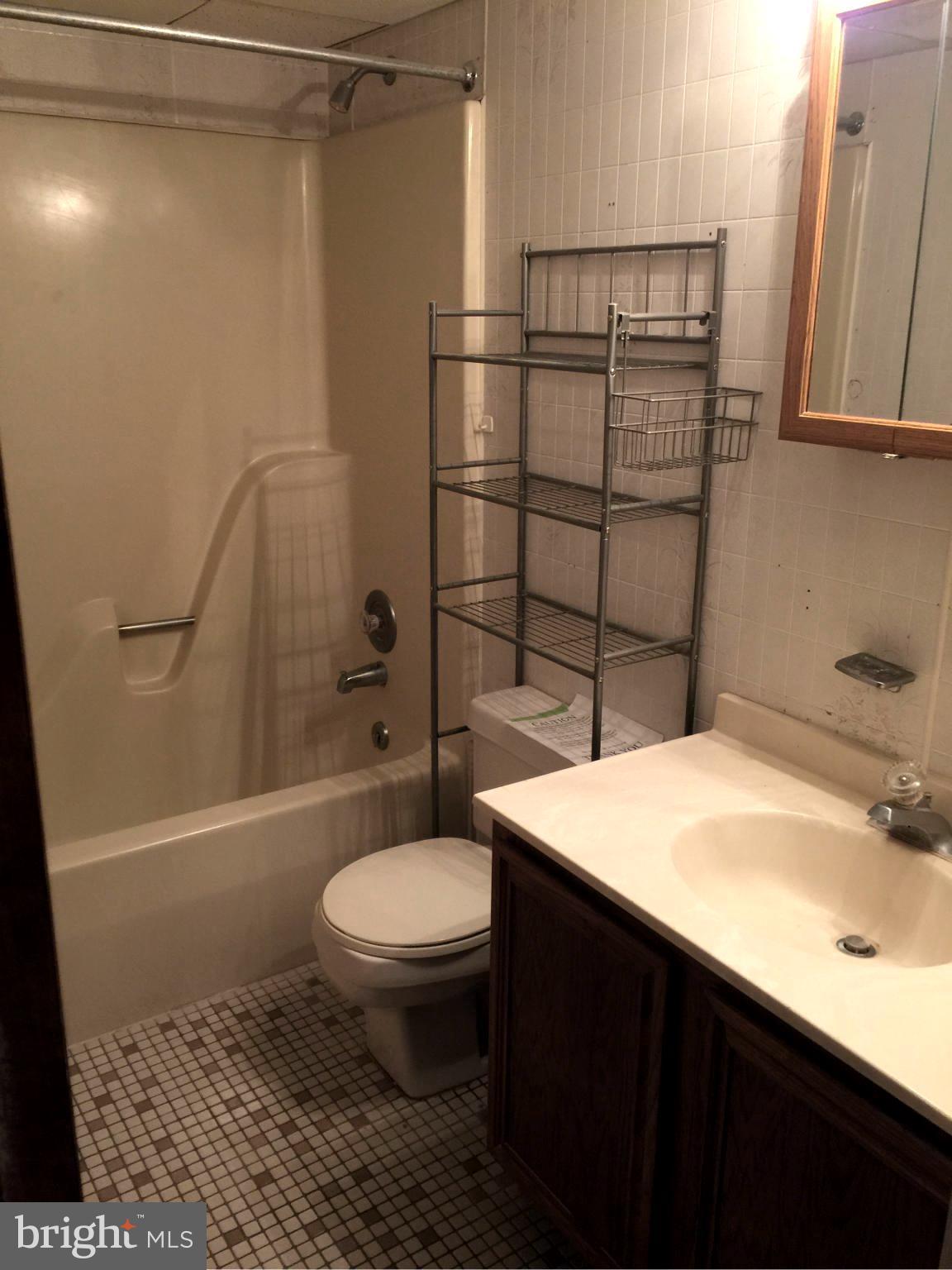 1800 Hallowing Point Road Prince Frederick, MD 20678 - Photo 22 of 28 Lower level Bath