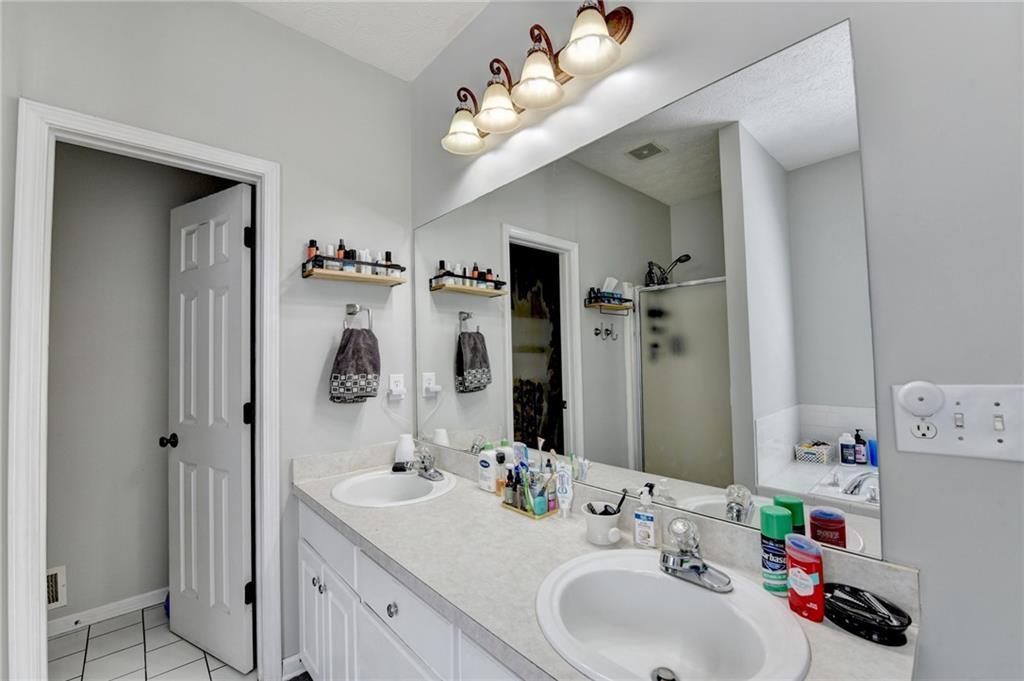 1555 Lower River Road Covington, GA 30016 - Photo 30 of 90