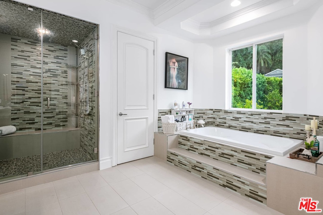 1254 Roscomare Road Los Angeles, CA 90077 - Photo 23 of 54 Gallery Image 23