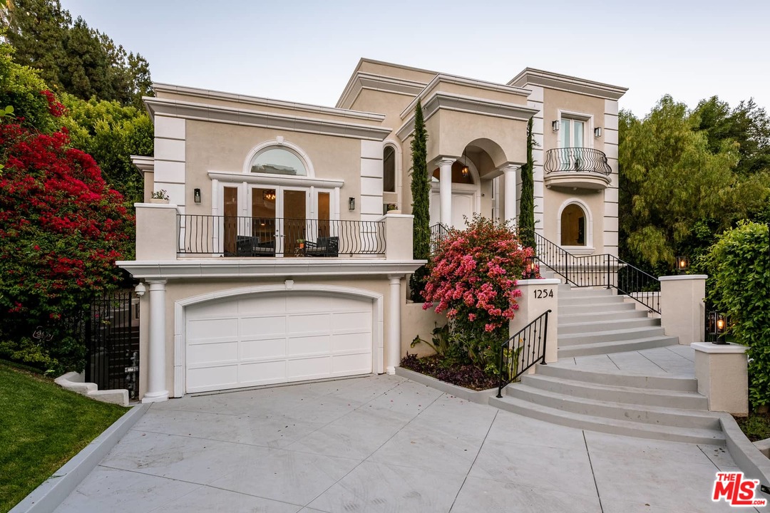 1254 Roscomare Road Los Angeles, CA 90077 - Photo 4 of 54 Gallery Image 4