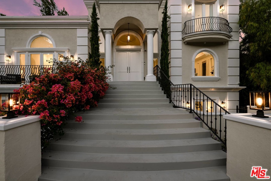 1254 Roscomare Road Los Angeles, CA 90077 - Photo 45 of 54 Gallery Image 45