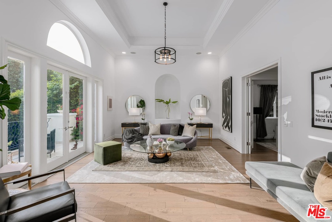 1254 Roscomare Road Los Angeles, CA 90077 - Photo 7 of 54 Gallery Image 7