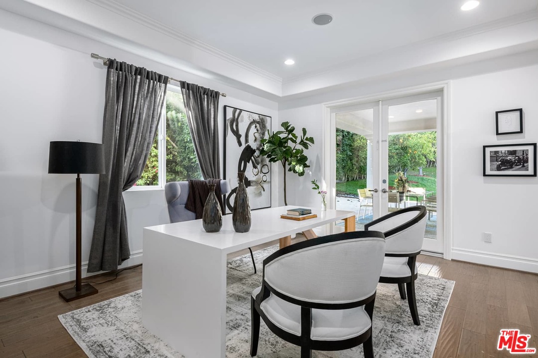 1254 Roscomare Road Los Angeles, CA 90077 - Photo 9 of 54 Gallery Image 9