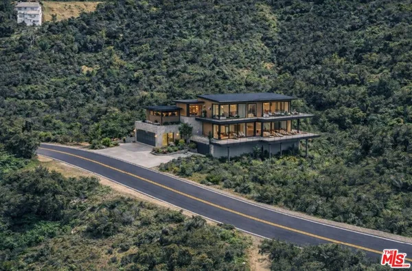 $150,000 | 55607 Greenwich Road, Glendale, CA 91206