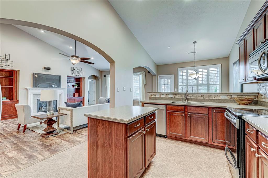 12394 Cold Stream Road Noblesville, IN 46060 - Photo 13 of 52