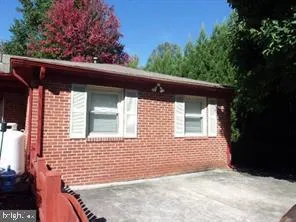 $1,950 | 6013 Neilwood Drive, Rockville, MD 20852